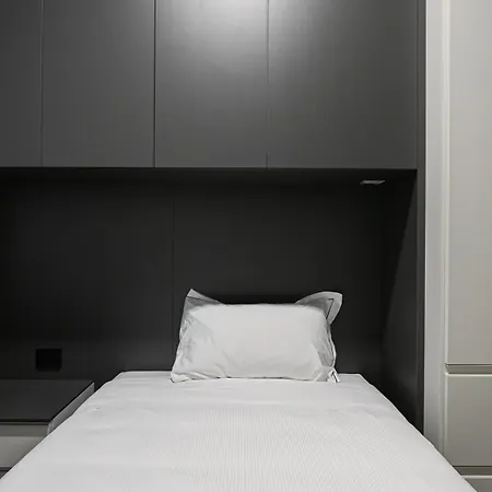 Italianway Comfort - Monte Nevoso 8 *